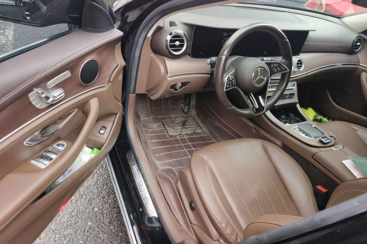 Used Mercedes-Benz E-Class 2021 E 300 L Stylish Model Interior 3