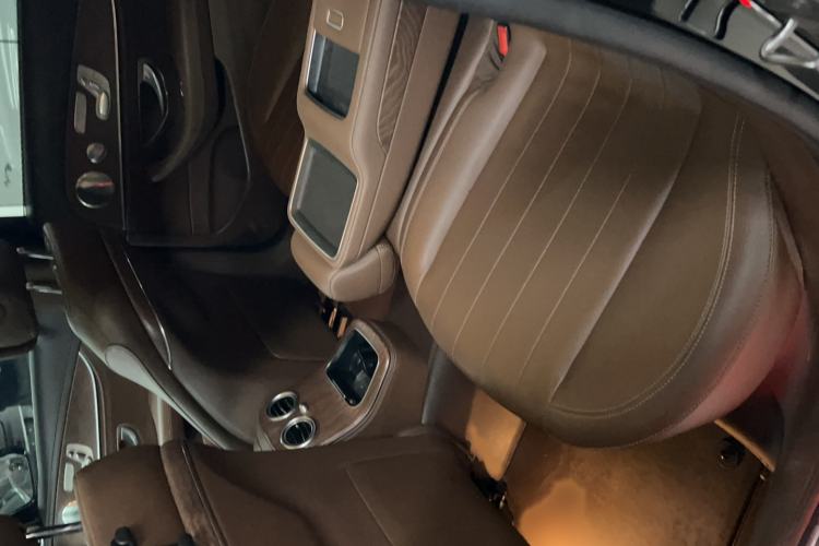 Used Mercedes-Benz E-Class 2021 Restyled E 300 L Luxury Edition Interior 3