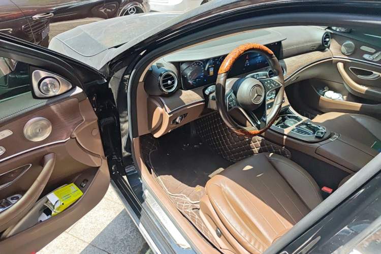 Used Mercedes-Benz E-Class 2021 E 300 L Stylish Model Interior 3