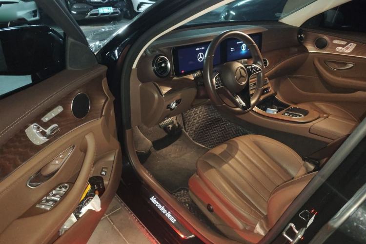Used Mercedes-Benz E-Class 2021 Facelift E 300 L Stylish Edition Interior 3