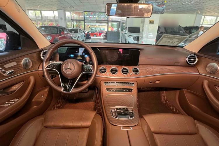 Used Mercedes-Benz E-Class 2021 Facelift E 260 L Interior 3