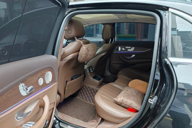 Used Mercedes-Benz E-Class 2021 Restyled E 300 L Luxury Edition Interior 3