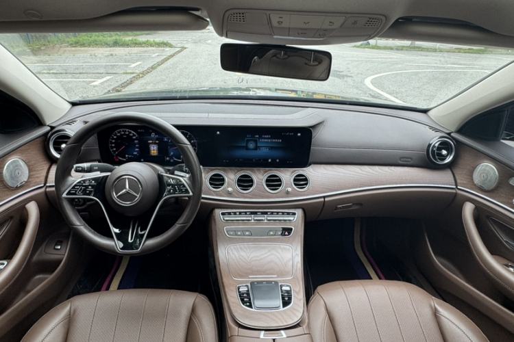 Used Mercedes-Benz E-Class 2021 Restyled E 300 L Luxury Edition Interior 4