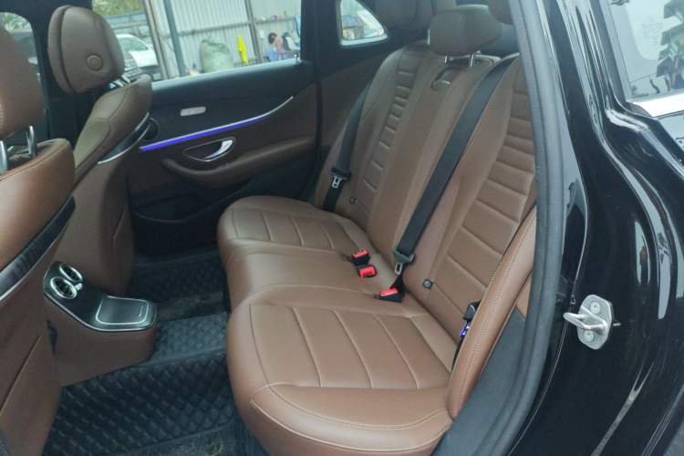 Used Mercedes-Benz E-Class 2021 Facelift E 260 L Sport Edition Interior 4