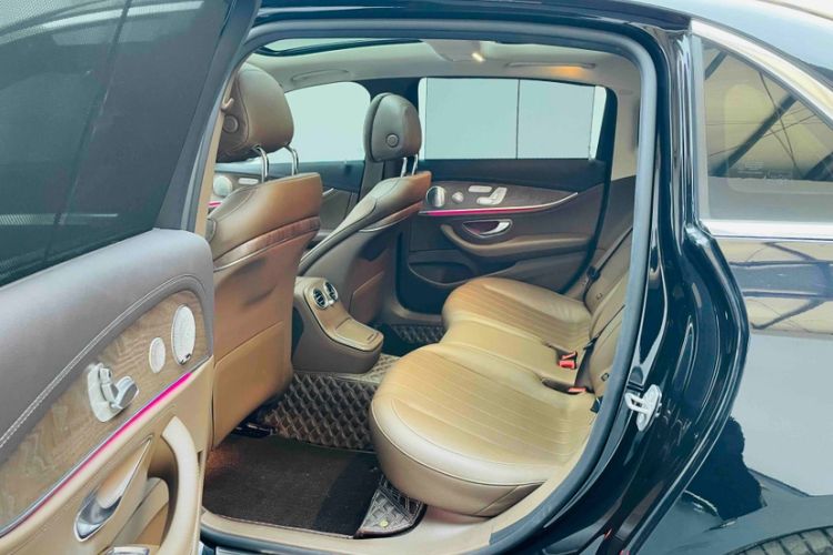 Used Mercedes-Benz E-Class 2021 Restyled E 300 L Luxury Edition Interior 4