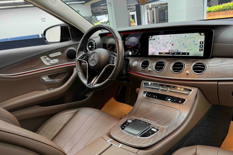 Used Mercedes-Benz E-Class 2021 E 300 L Stylish Model Interior 4