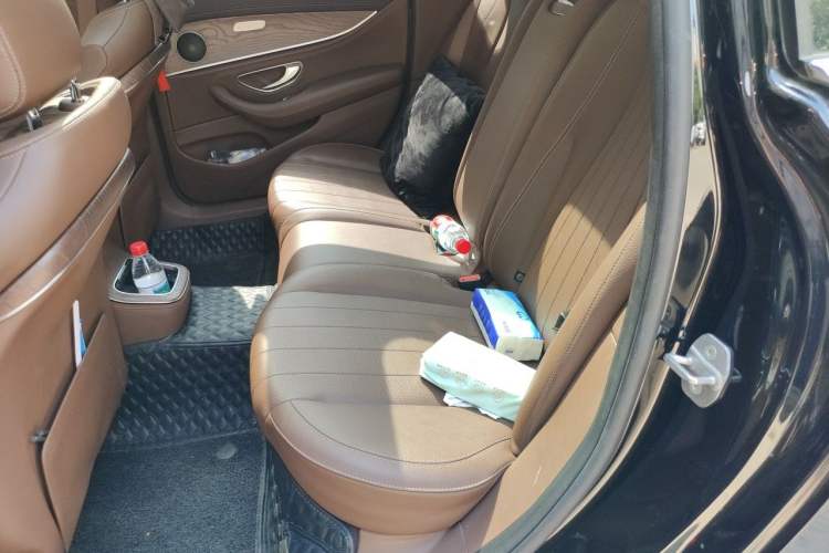 Used Mercedes-Benz E-Class 2021 E 300 L Stylish Model Interior 4