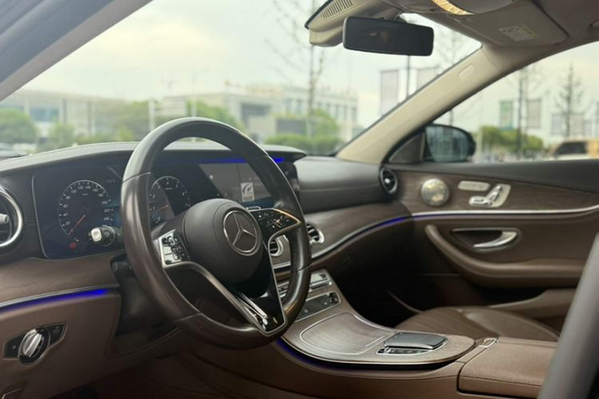 Used Mercedes-Benz E-Class 2021 E 300 L Stylish Model Interior 4