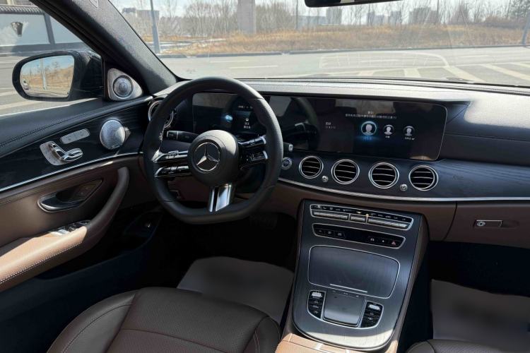Used Mercedes-Benz E-Class 2021 E 300 L Sport Luxury Edition Interior 4