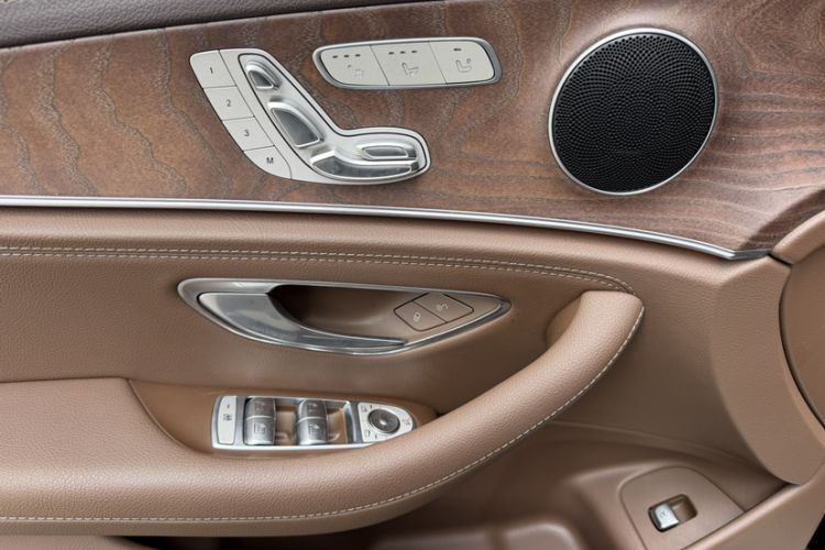 Used Mercedes-Benz E-Class 2021 Facelift E 300 L Stylish Edition Interior 5