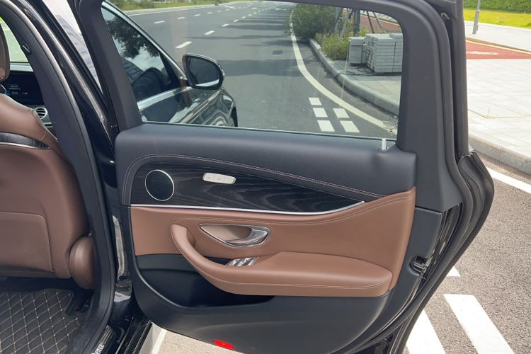 Used Mercedes-Benz E-Class 2021 Facelift E 260 L Sport Edition Interior 5
