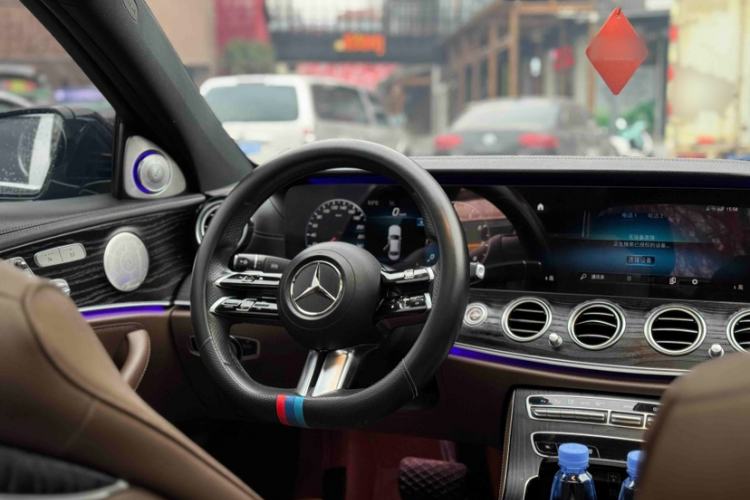 Used Mercedes-Benz E-Class 2021 E 300 L Sporty and Stylish Model Interior 5