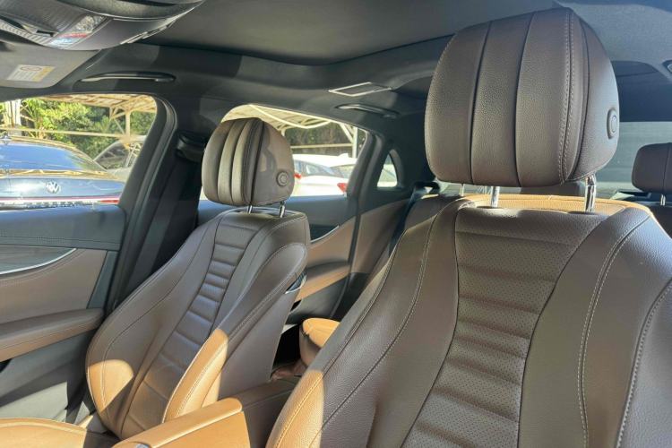 Used Mercedes-Benz E-Class 2021 Restyled E 300 L Sporty and Stylish Edition Interior 5