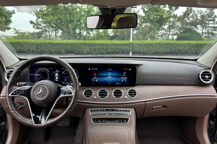 Used Mercedes-Benz E-Class 2021 Facelift E 300 L Stylish Edition Interior 5
