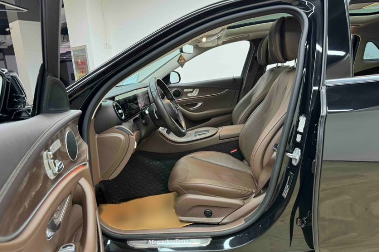 Used Mercedes-Benz E-Class 2021 E 300 L Stylish Model Interior 5