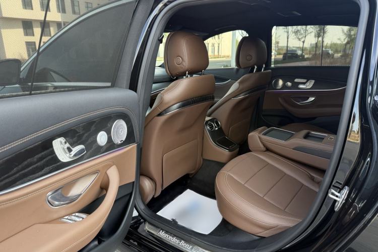 Used Mercedes-Benz E-Class 2021 E 300 L Sport Luxury Edition Interior 5