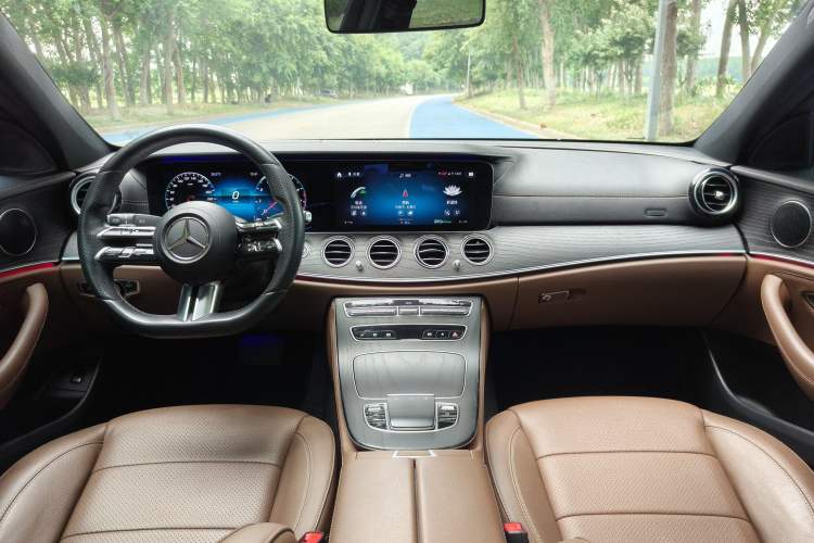 Used Mercedes-Benz E-Class 2021 E 300 L Sporty and Stylish Model Interior 6