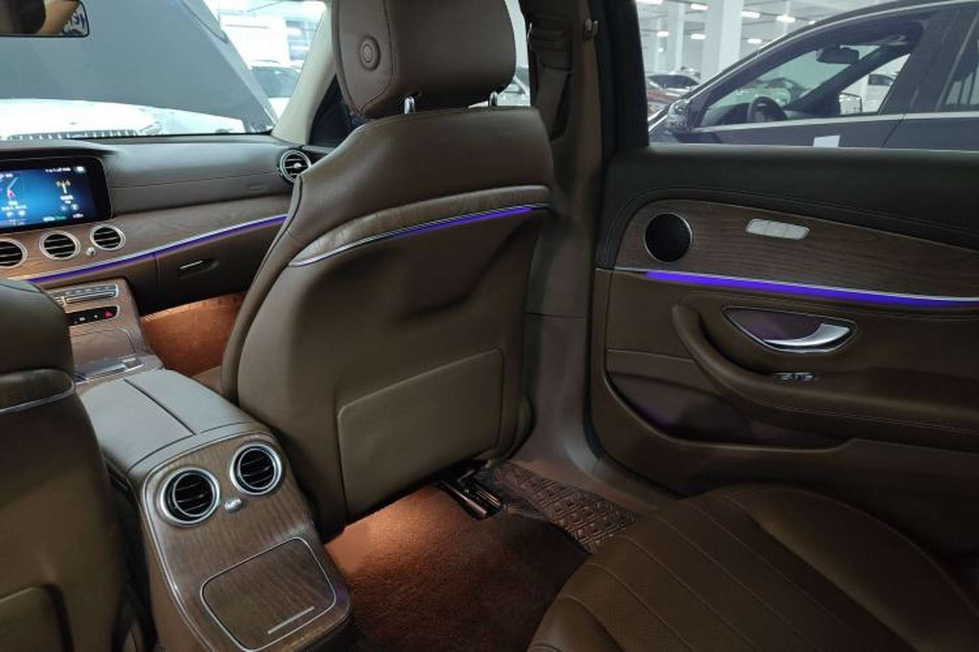 Used Mercedes-Benz E-Class 2021 Facelift E 300 L Stylish Edition Interior 6
