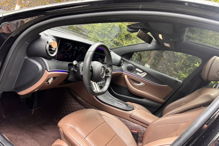 Used Mercedes-Benz E-Class 2021 E 300 L Sporty and Stylish Model Interior 6