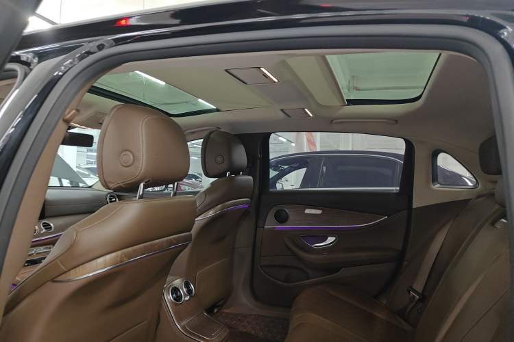 Used Mercedes-Benz E-Class 2021 Facelift E 300 L Stylish Edition Interior 7