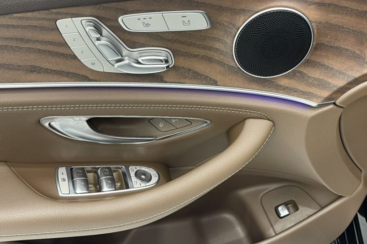 Used Mercedes-Benz E-Class 2021 E 300 L Stylish Model Interior 7