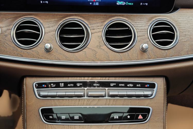 Used Mercedes-Benz E-Class 2021 Facelift E 300 L Stylish Edition Interior 8