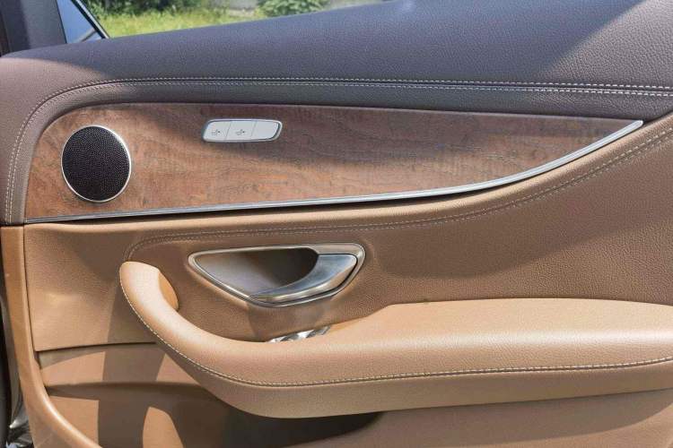 Used Mercedes-Benz E-Class 2021 E 300 L Stylish Model Interior 9