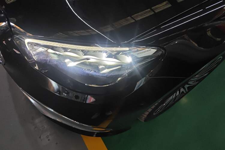 Used Mercedes-Benz E-Class 2021 E 300 L Sporty and Stylish Model Left Front Headlight