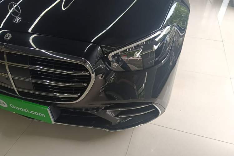Used Mercedes-Benz E-Class 2021 E 300 L Sporty and Stylish Model Left Front Headlight