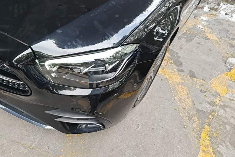 Used Mercedes-Benz E-Class 2021 E 300 L Sporty and Stylish Model Left Front Headlight
