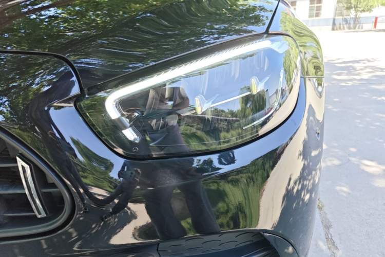Used Mercedes-Benz E-Class 2021 E 300 L Sporty and Stylish Model Left Front Headlight
