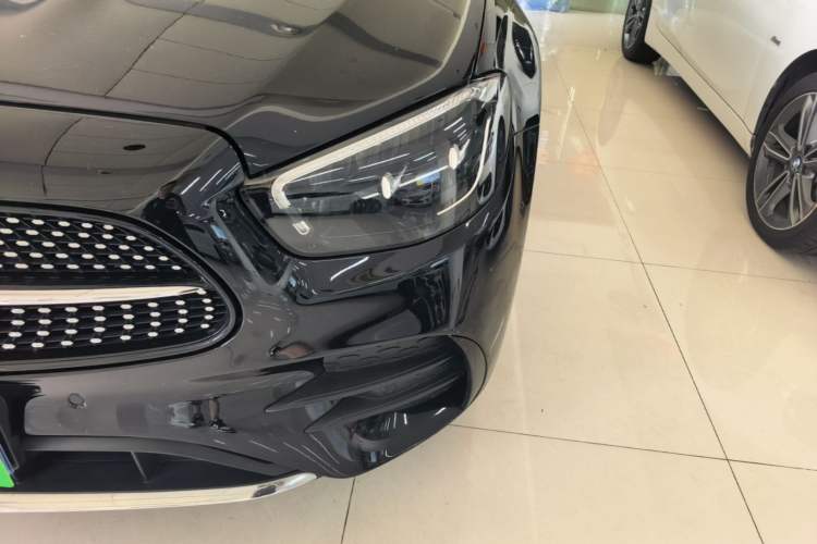 Used Mercedes-Benz E-Class 2021 E 300 L Sporty and Stylish Model Left Front Headlight
