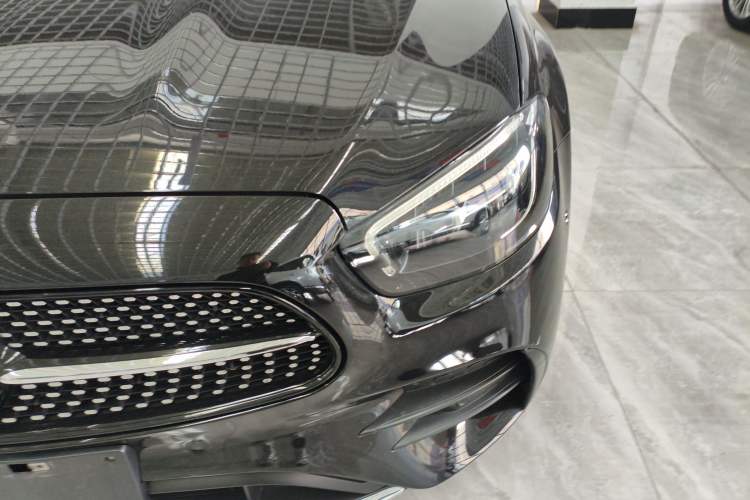Used Mercedes-Benz E-Class 2021 E 300 L Sporty and Stylish Model Left Front Headlight