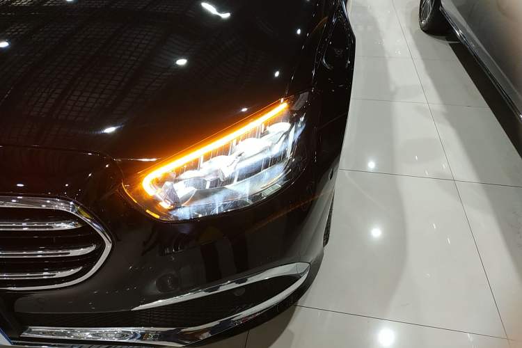 Used Mercedes-Benz E-Class 2021 E 300 L Stylish Model Left Front Headlight