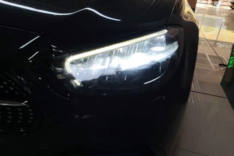 Used Mercedes-Benz E-Class 2021 E 300 L Sporty and Stylish Model Left Front Headlight