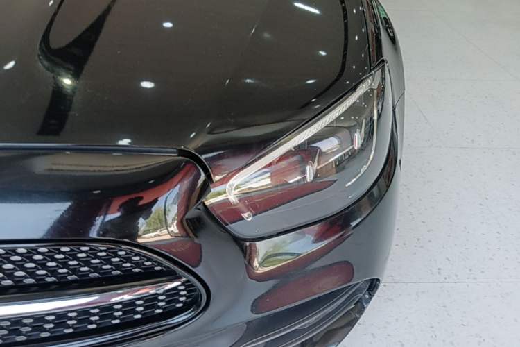 Used Mercedes-Benz E-Class 2021 E 300 L Sporty and Stylish Model Left Front Headlight