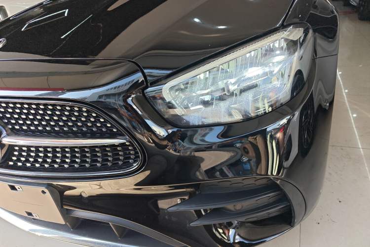 Used Mercedes-Benz E-Class 2021 E 300 L Sport Luxury Edition Left Front Headlight