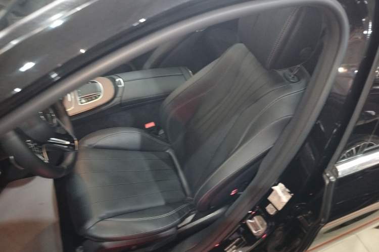 Used Mercedes-Benz E-Class 2021 Restyled E 300 L Luxury Edition Left Front Seat