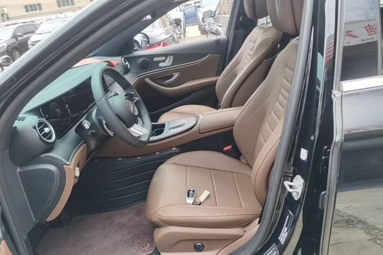 Used Mercedes-Benz E-Class 2021 Restyled E 300 L Sporty and Stylish Edition Left Front Seat