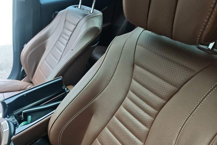 Used Mercedes-Benz E-Class 2021 E 300 L Sporty and Stylish Model Left Front Seat
