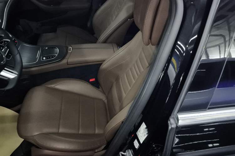 Used Mercedes-Benz E-Class 2021 E 300 L Sporty and Stylish Model Left Front Seat
