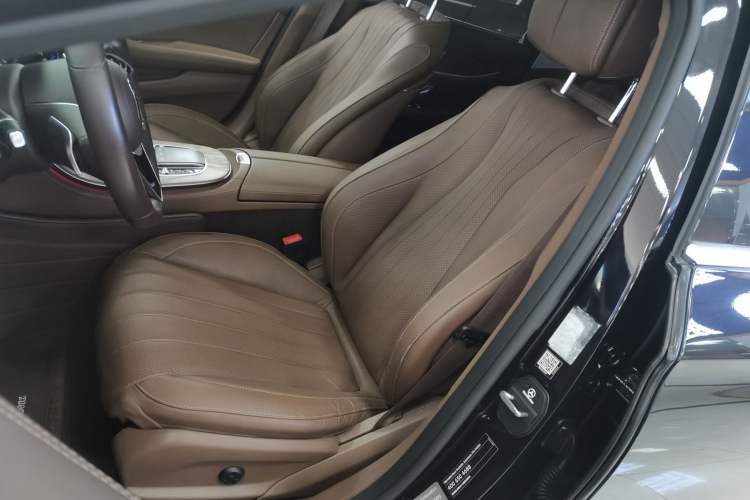 Used Mercedes-Benz E-Class 2021 Facelifted E 300 L Prestige Edition Left Front Seat
