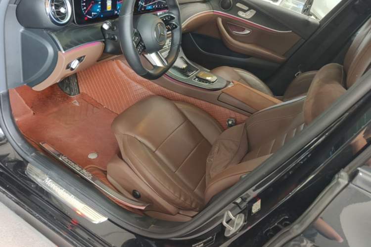 Used Mercedes-Benz E-Class 2021 Restyled E 300 L Sporty and Stylish Edition Left Front Seat