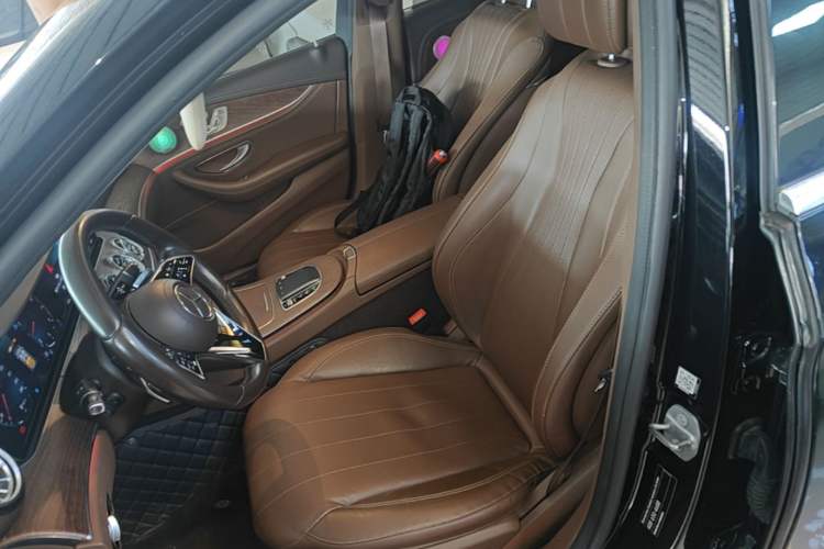 Used Mercedes-Benz E-Class 2021 Restyled E 300 L Luxury Edition Left Front Seat