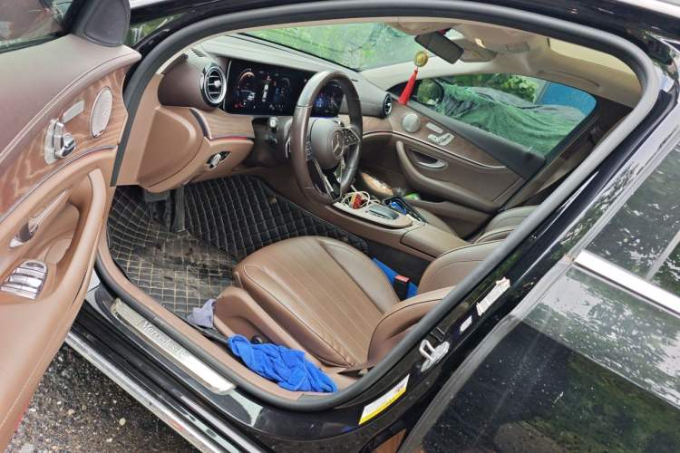 Used Mercedes-Benz E-Class 2021 Restyled E 300 L Luxury Edition Left Front Seat