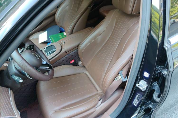 Used Mercedes-Benz E-Class 2021 Restyled E 300 L Luxury Edition Left Front Seat