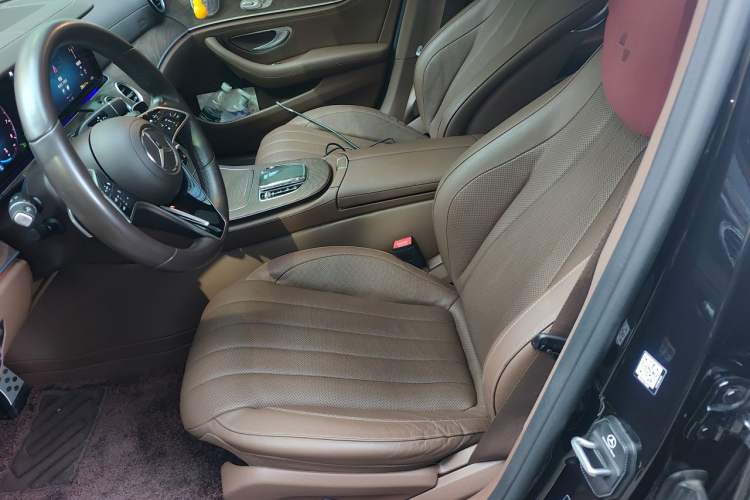 Used Mercedes-Benz E-Class 2021 E 300 L Premium Edition Left Front Seat