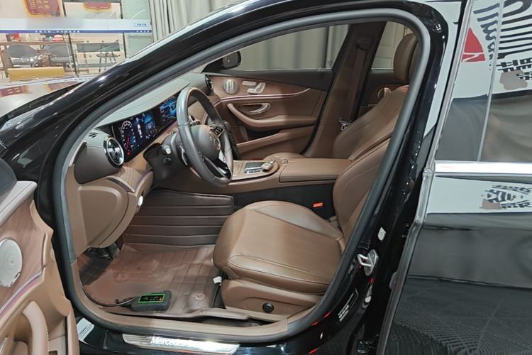 Used Mercedes-Benz E-Class 2021 Restyled E 300 L Luxury Edition Left Front Seat
