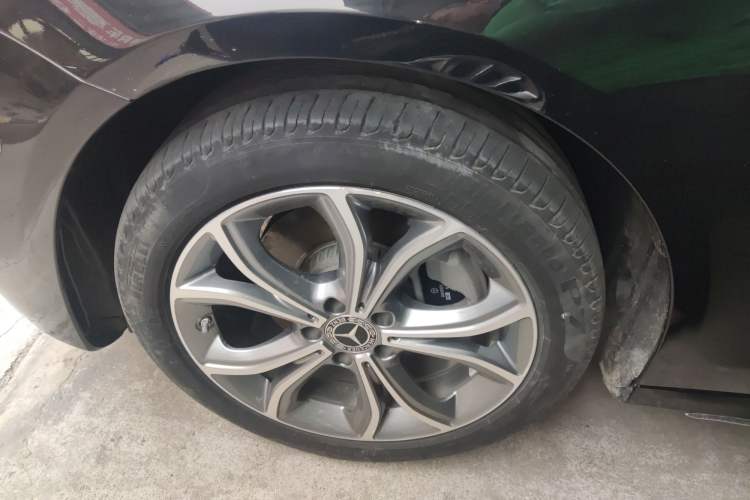 Used Mercedes-Benz E-Class 2021 E 300 L Sporty and Stylish Model Left Front Wheel Hub