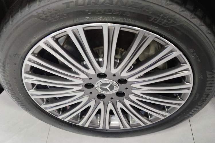 Used Mercedes-Benz E-Class 2021 Facelift E 260 L Sport Edition Left Front Wheel Hub